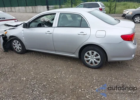 2010 Toyota Corolla Le z USA, uszkodzony, nr VIN 2T1BU4EE5AC298299